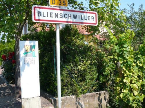 Hotel Winzenberg Blienschwiller Exterior foto